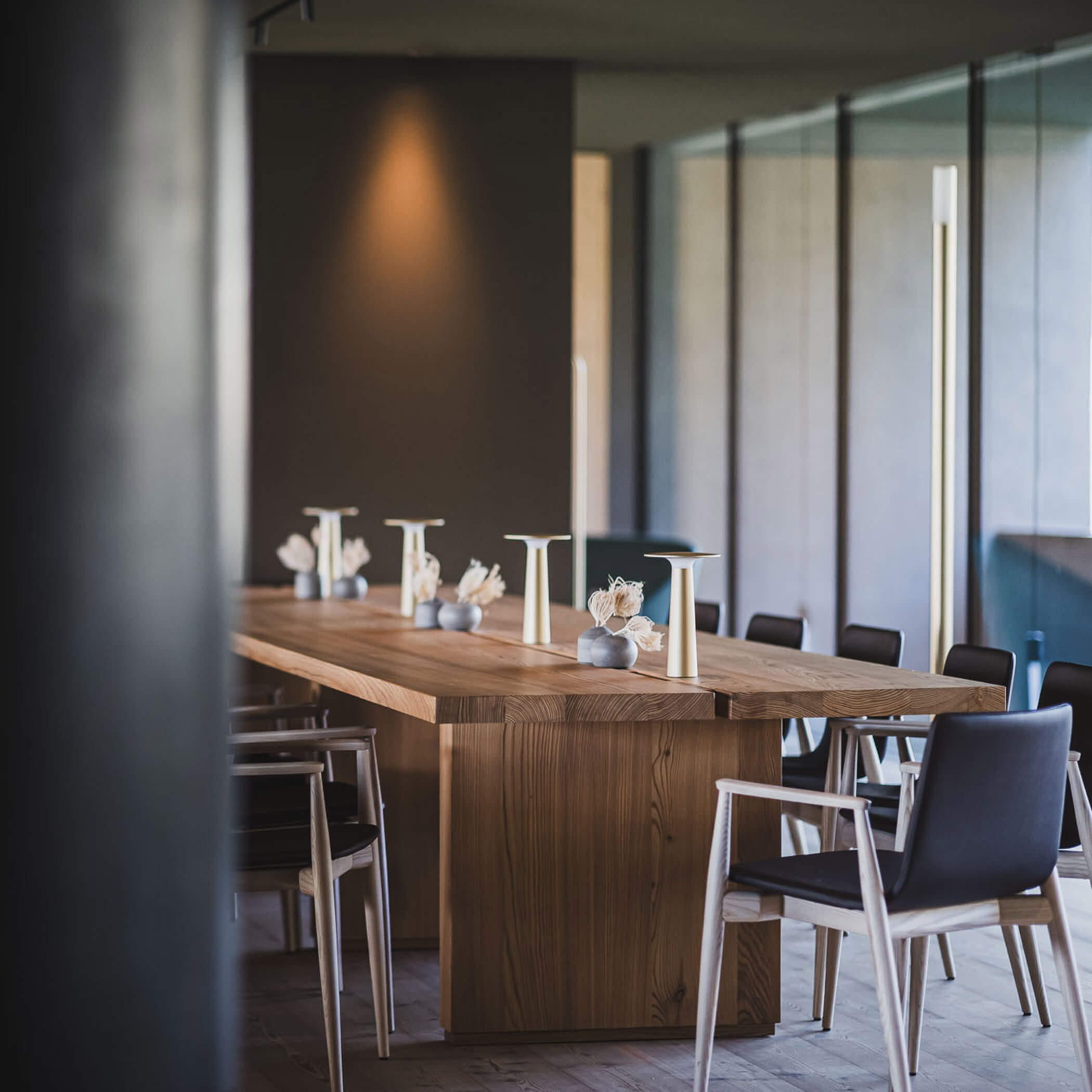 Large table with several chairs - OLM Nature Escape